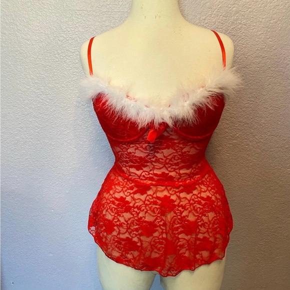 Woman’s Santa lingerie - Picture 1 of 6
